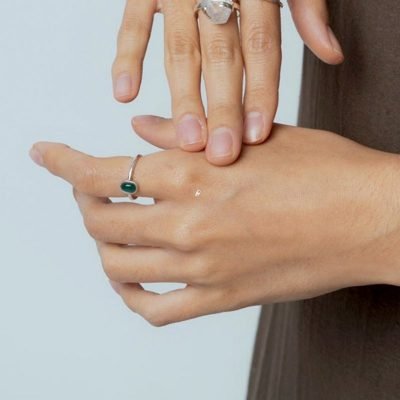 Anillo Cabujón de Esmeralda