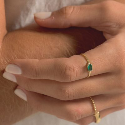 Anillo MUZO - oro 18k / Esmeralda