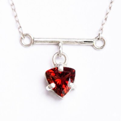 Collar Tahn Granate