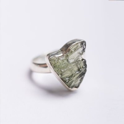 Anillo Moldavita